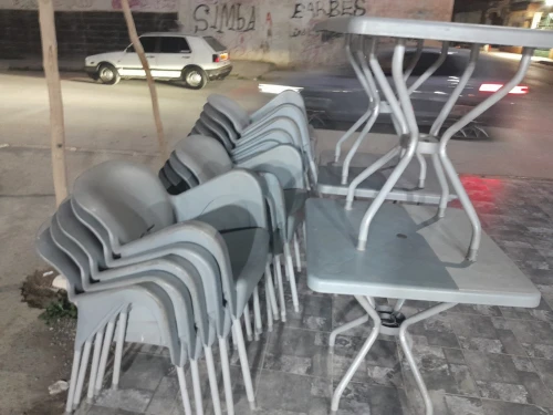 4 tables 16 chaise & tour pizza simaf
