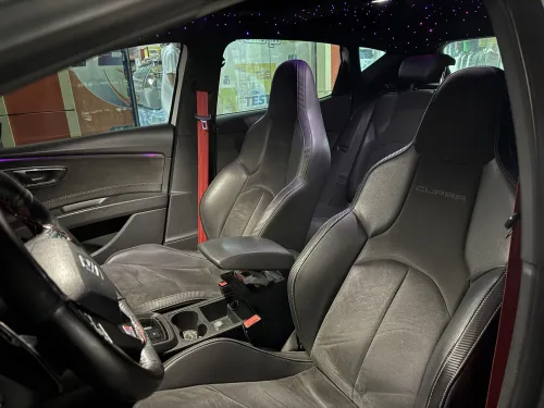 Seat Leon beats 2019 Cupra 