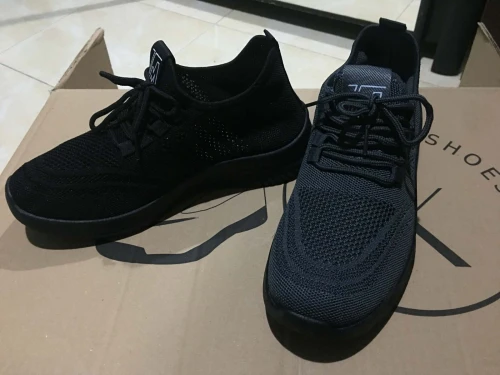 Baskets noir/gris Tailles 40-44