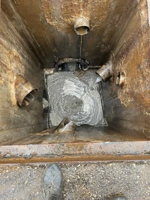 Services dassainissement urgents Debocharge de canalisation 