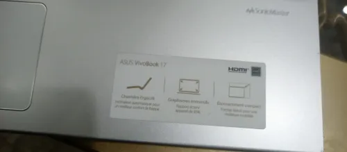ASUS Vivobook 17 