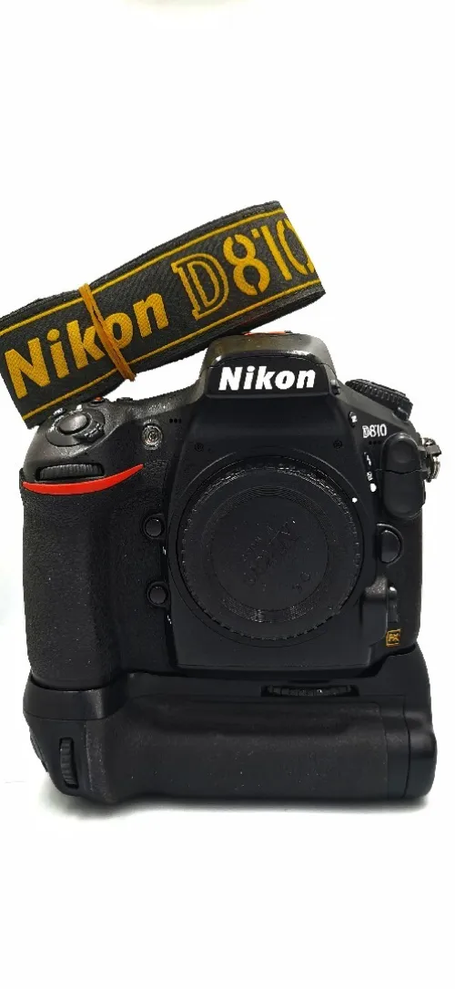 Nikon D810 (43k clic) avec Grib état neuf