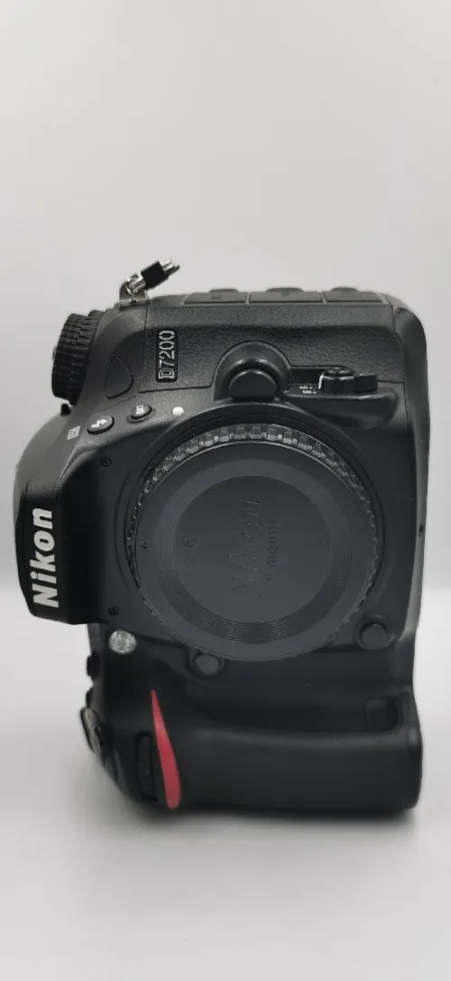 Nikon D7200 (8k clic) état neuf