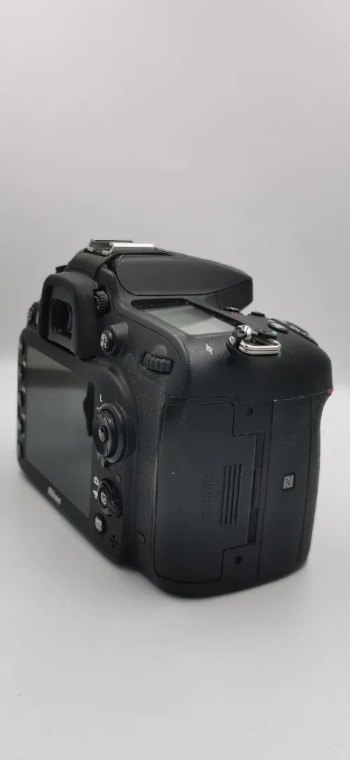 Nikon D7200 (8k clic) état neuf