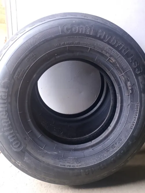 2 pneus 700/16 continental tél 0558090099