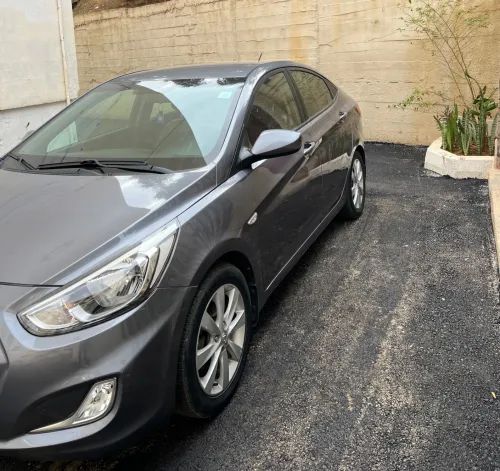Hyundai Accent RB  4 portes 2017 Accent RB  4 portes