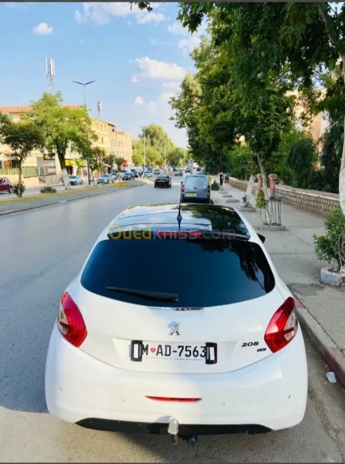 Peugeot 208 2013 Allure