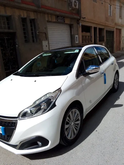 Peugeot 208 2019 Allure Facelift