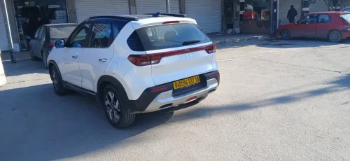 Kia Sonet  2022 