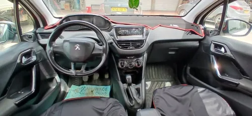 Peugeot 208 2014 Access