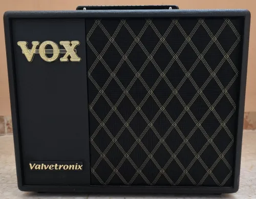 Ampli Guitare VOX Valvetronix VT20X  20W  Lampe Hybride