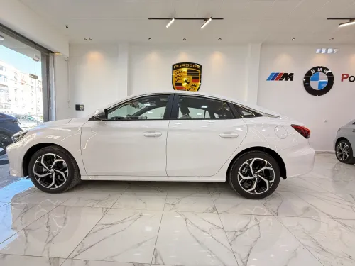 MG 5 2026 300 TGI