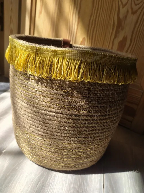 Cache pot 