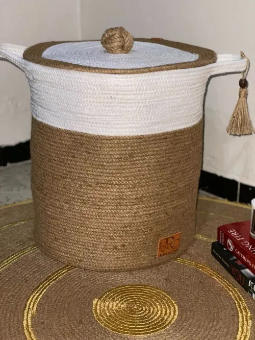 Panier avec couvercle 