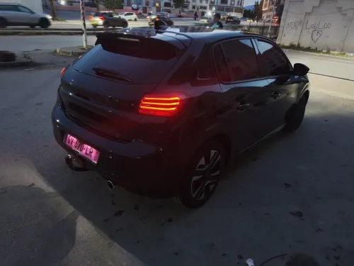 Peugeot 208 2024 Allure
