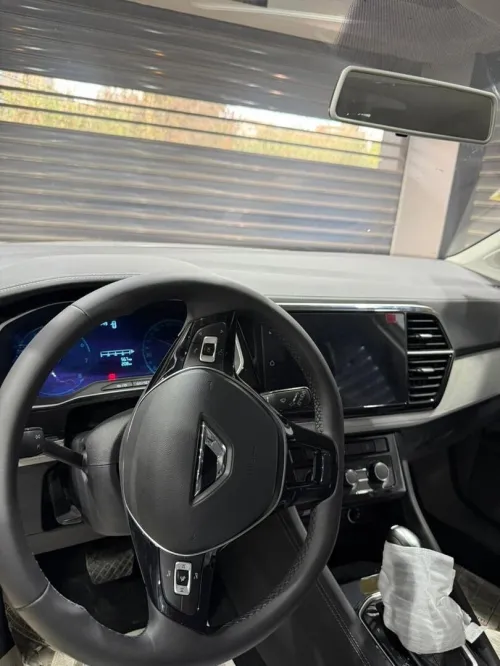 Volkswagen Jetta 2025 Vs5