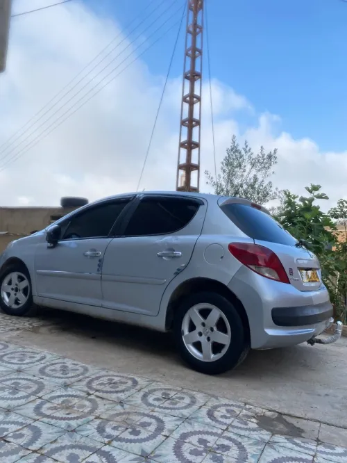 Peugeot 207 2011 