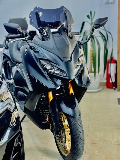 Yamaha Tmax 2023