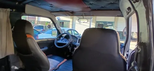 Nissan Urvan 2009