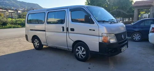 Nissan Urvan 2009