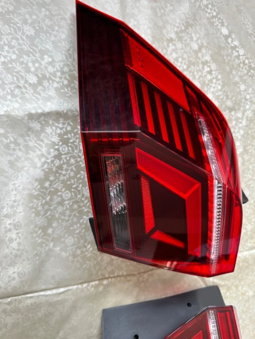 Feux arrièr tiguan iQ light 