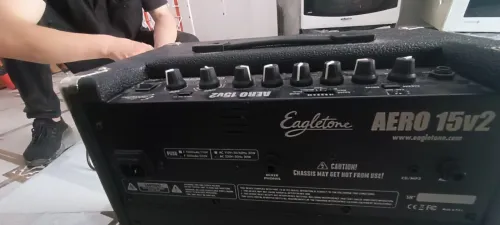 Ampli guitare électrique 