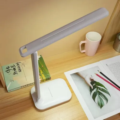 Lampe / Led de Bureau avec Contrôle Tactile à 3 niveaux (lumière chaude, lumière blanche, lumière naturelle)