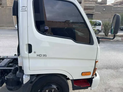 Hyundai HD35 2018