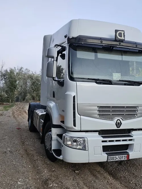 Renault 440 2009