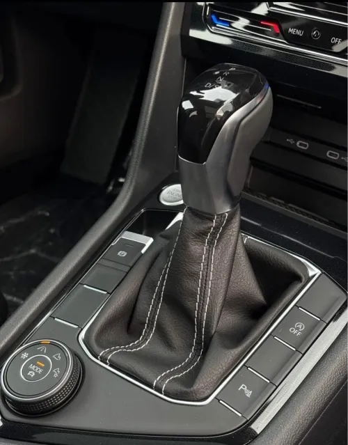 Volkswagen Taos 2026 SE Black 