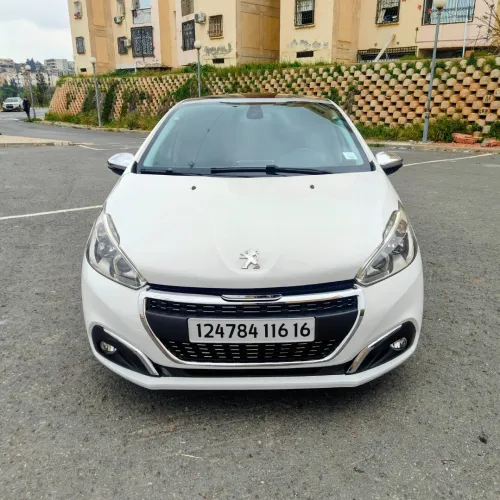Peugeot 208 2016 Allure Facelift