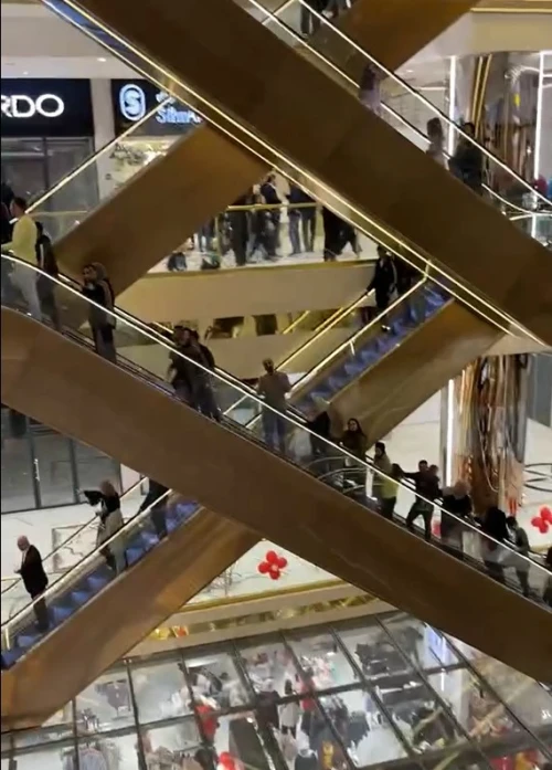 Escalateurs, Ascenseurs, Escalator