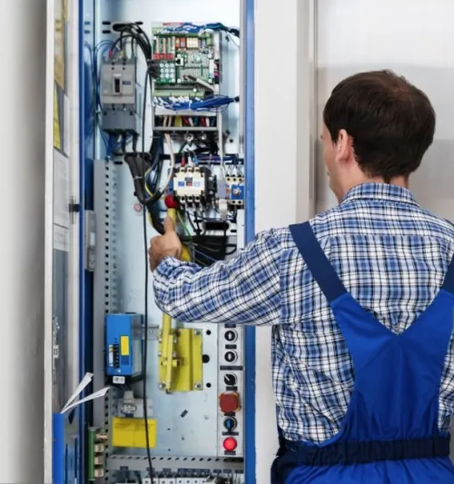 Maintenance et réparation toutes les catégories d'ascenseurs.   