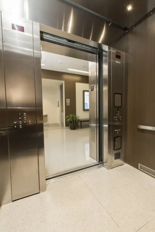 Installation Ascenseur-Elevator-Lifts- Monte charge- Monte escaliers