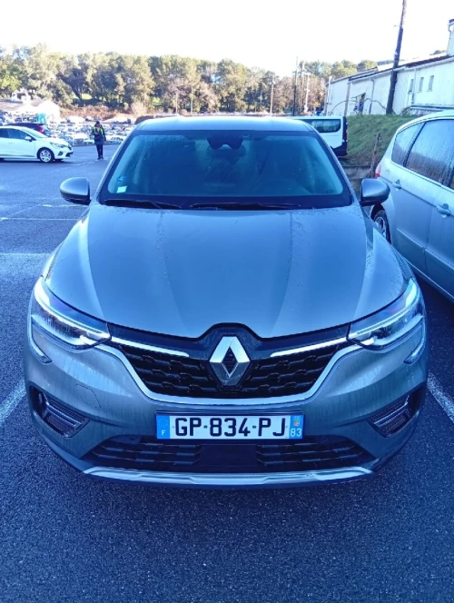 Renault Arkana 2023 E-tech Engeered