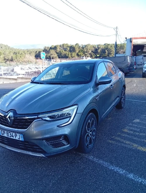 Renault Arkana 2023 E-tech Engeered