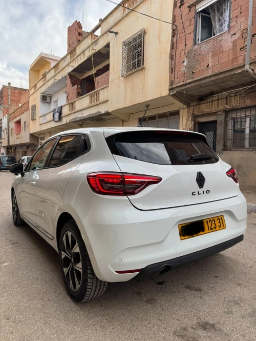 Renault Clio 5  2023 Evolution