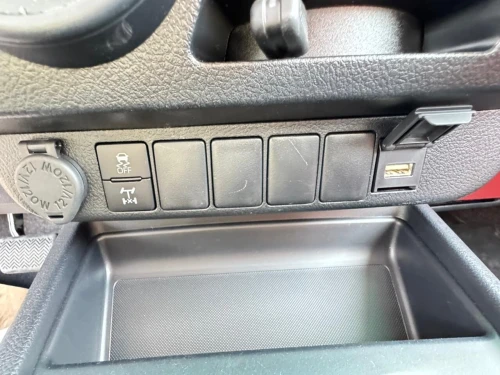 Toyota Hilux revo 2025 فطيم