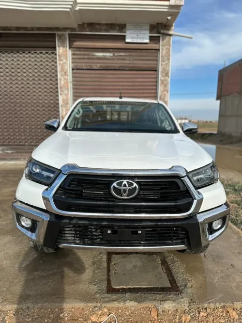 Toyota Hilux revo 2025 فطيم