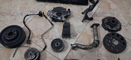 Pièces moteur d'origine 1.6tdi 03L