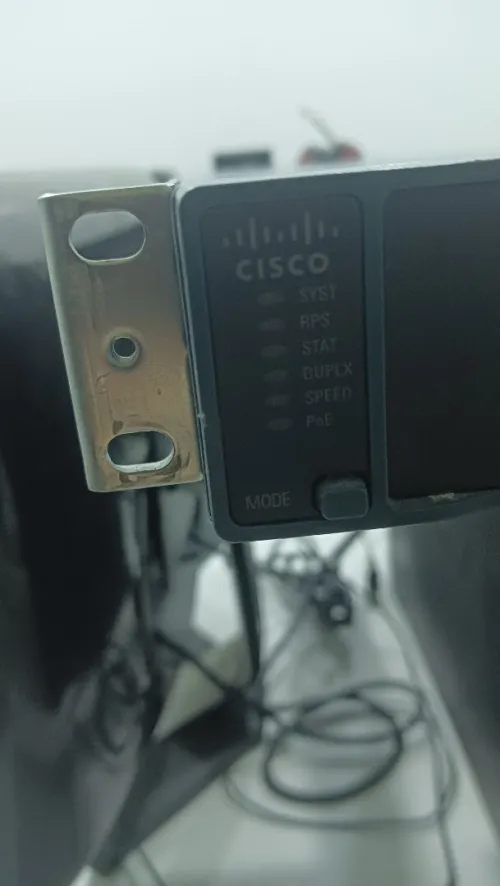 Switch Cisco 24 port 