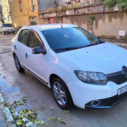 Renault Symbol 2015 Collection