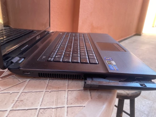 AZUS I3