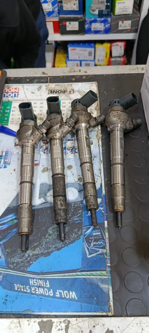 Injecteur 03L 2.0TDI