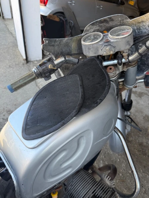 BMW R75 