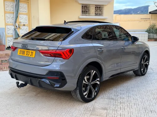 Audi Q3 2023 S-line