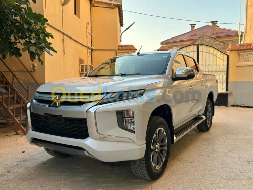 Mitsubishi L200 2022 Doube cabine Evolution