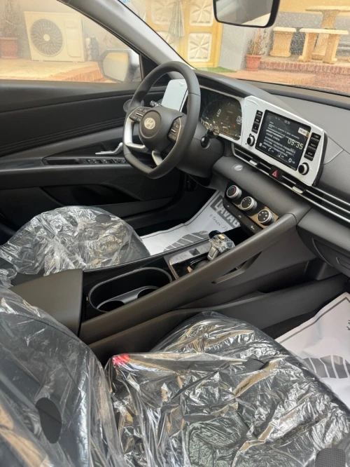 Hyundai Elantra 2025 Glx