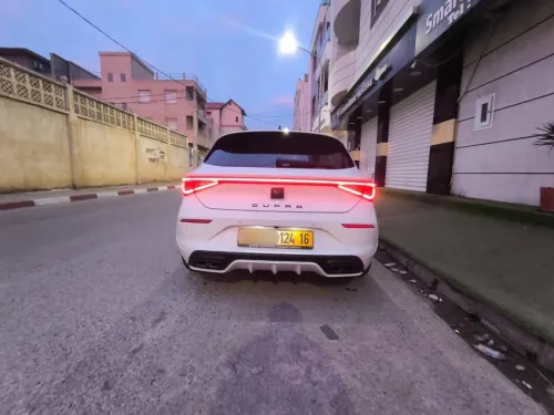 Cupra  Leon 2024 