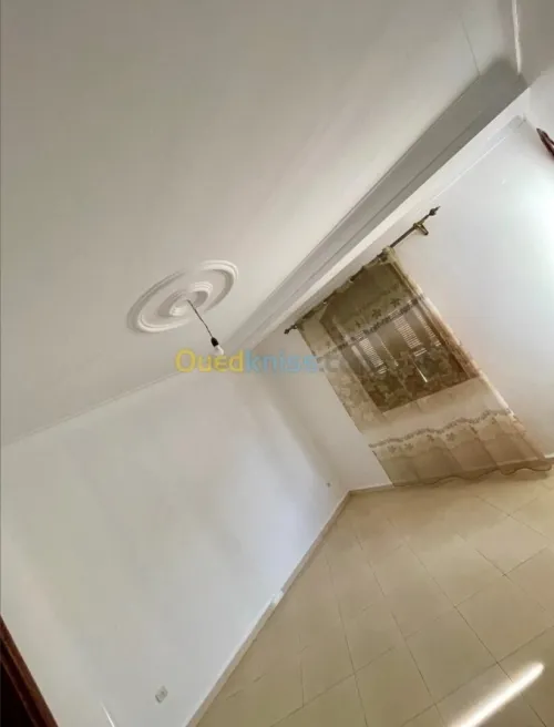 Location Appartement Niveau de villa F5 Alger Dely brahim